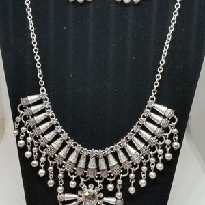 Southwestern 2pc necklace set